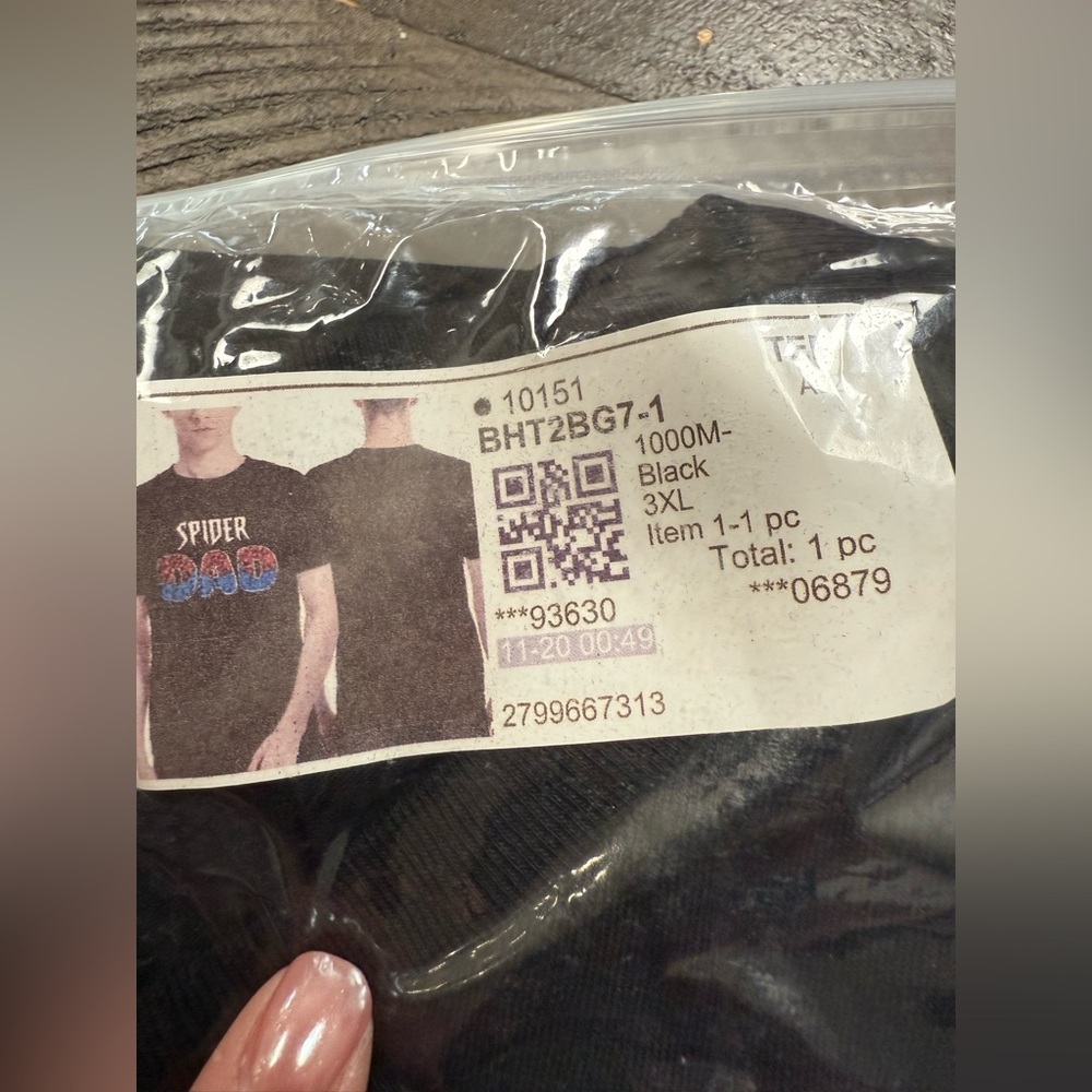 Spider Dad Tee - Picture 2 of 2